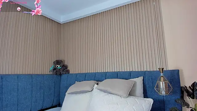 kathecute   online show from 04-01-26, 01:41