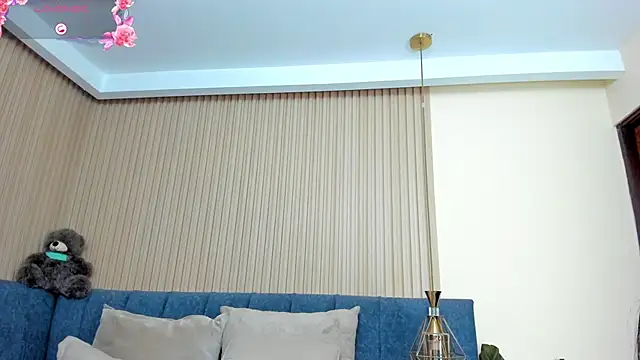 kathecute   online show from 05-20-26, 01:46