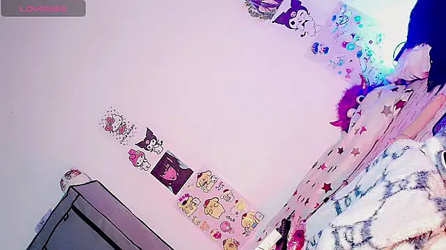 Snapshot of HELEM__S7 chatting on 10-23-25, 01:04 HELEM S7 online show from 10-23-25, 01:04