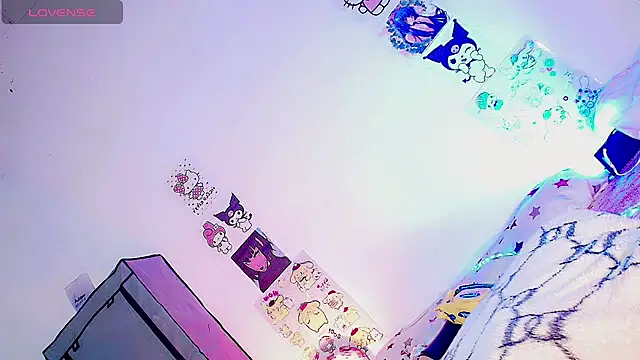 Snapshot of HELEM__S7 chatting on 10-13-25, 01:12 HELEM S7 online show from 10-13-25, 01:12