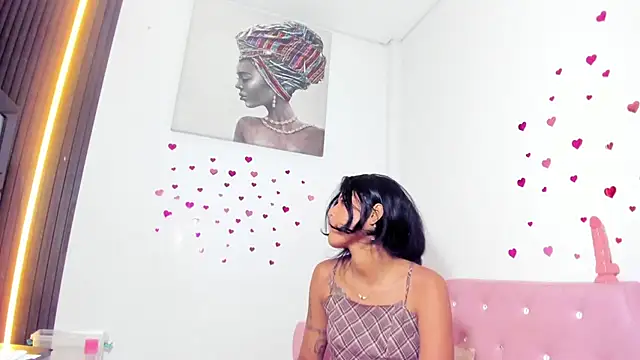 Snapshot of Julieta_turner_ chatting on 03-16-25, 12:33 Julieta turner online show from 03-16-25, 12:33