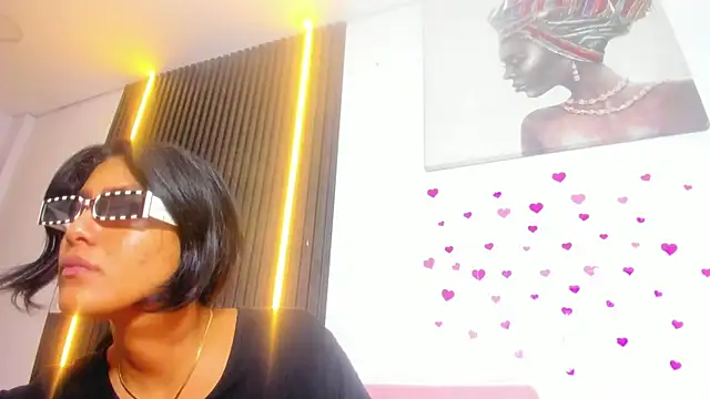 Snapshot of Julieta_turner_ chatting on 03-13-25, 07:17 Julieta turner online show from 03-13-25, 07:17