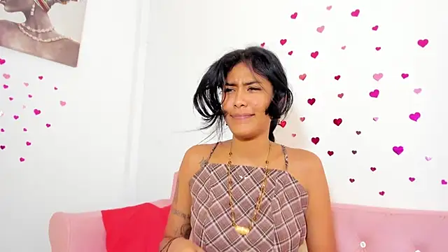 Snapshot of Julieta_turner_ chatting on 03-15-25, 07:38 Julieta turner online show from 03-15-25, 07:38