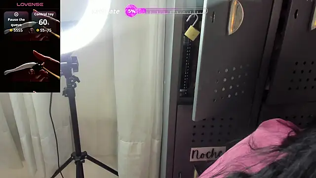 SamanthaFerrer   online show from 10-02-25, 07:50