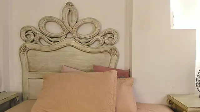 SamanthaFerrer   online show from 05-05-26, 08:01