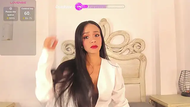 SamanthaFerrer   online show from 03-22-26, 11:56