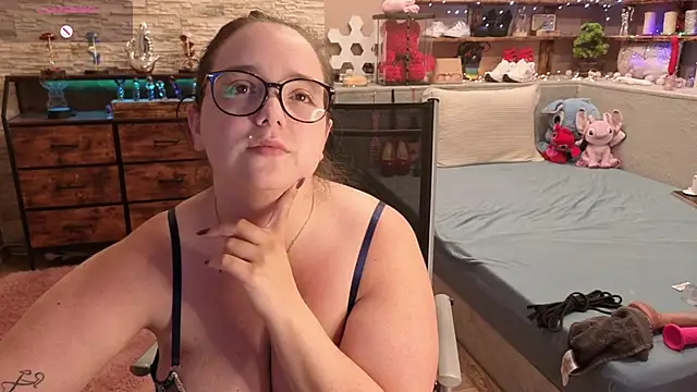 Kimberly-Caprice online show from 05-31-26, 06:09