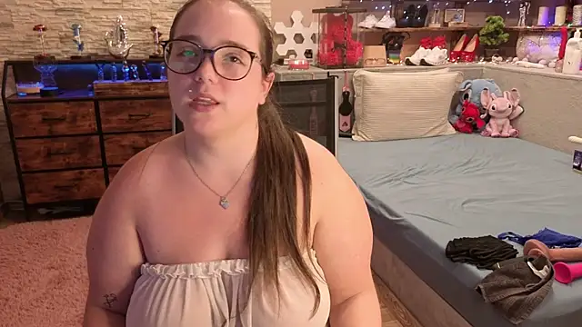 Kimberly-Caprice online show from 05-10-26, 06:21