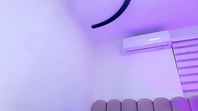 nicol f online show from 04-06-26, 03:13