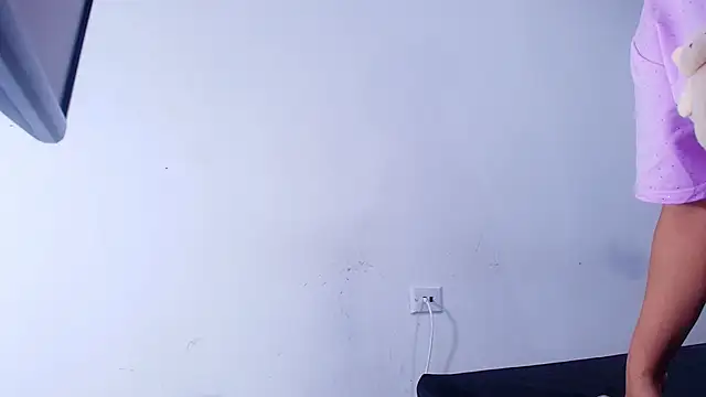 nicol f online show from 04-08-26, 02:57