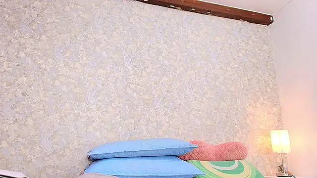 nicol f online show from 10-21-25, 07:24