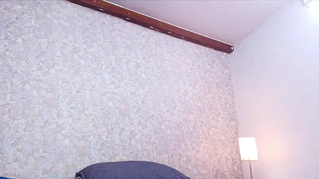 nicol f online show from 11-30-25, 03:18