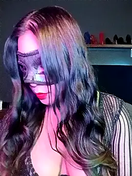 Snapshot of Ursa_sexy chatting on 09-26-25, 05:47 Ursa sexy online show from 09-26-25, 05:47