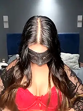 Snapshot of Ursa_sexy chatting on 02-21-25, 07:12 Ursa sexy online show from 02-21-25, 07:12