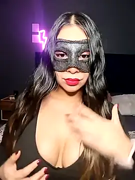 Snapshot of Ursa_sexy chatting on 03-04-25, 06:15 Ursa sexy online show from 03-04-25, 06:15