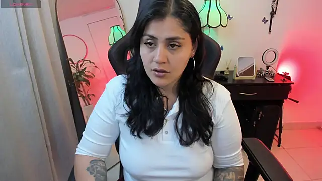 GretaX-X online show from 10-21-25, 12:11