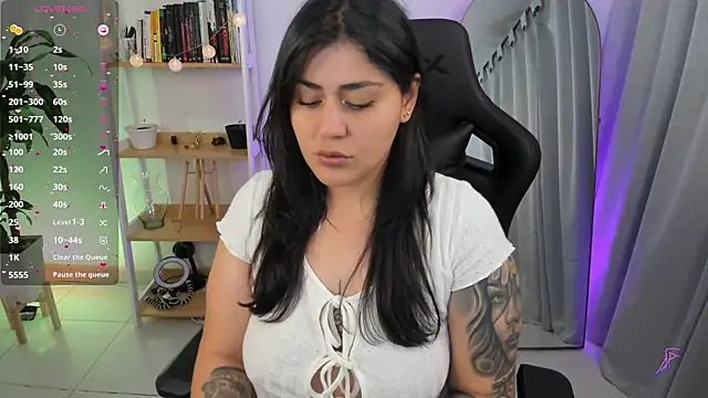 GretaX-X online show from 12-23-25, 05:18