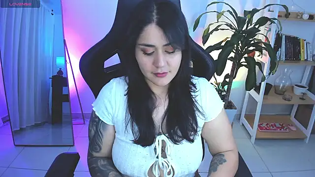 Snapshot of GretaX-X chatting on 03-15-26, 03:02 GretaX-X online show from 03-15-26, 03:02