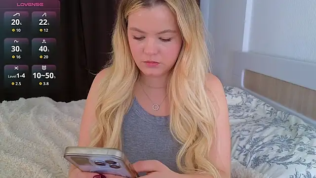 Milana15 online show from 11-17-25, 07:45