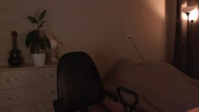 SarahSweetie online show from 12-21-25, 02:30