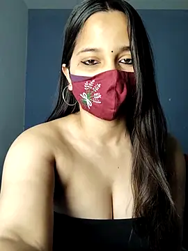 Snapshot of Varnika_aarora chatting on 02-18-25, 05:09 Varnika aarora online show from 02-18-25, 05:09