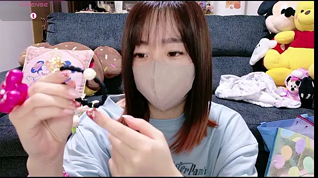 Snapshot of Rio_chan_ chatting on 01-17-26, 12:53 Rio chan online show from 01-17-26, 12:53