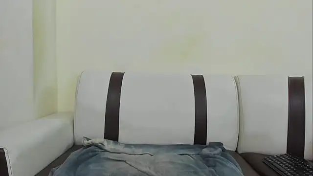 lunainsane58 online show from 04-11-26, 03:36