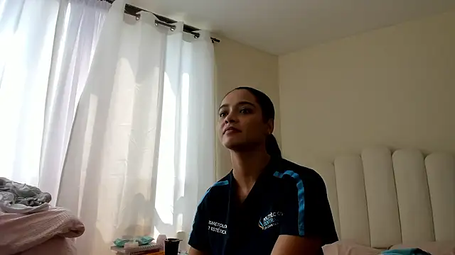 evely coelloo online show from 02-11-26, 06:41