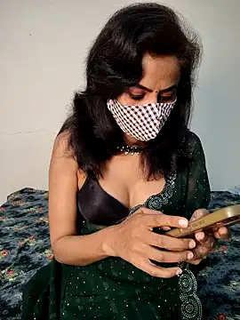 Snapshot of Raat_ki_rani_ chatting on 02-25-25, 04:35 Raat ki rani  online show from 02-25-25, 04:35