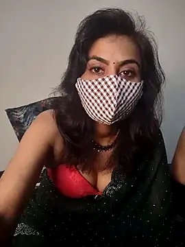 Snapshot of Raat_ki_rani_ chatting on 02-01-25, 08:16 Raat ki rani  online show from 02-01-25, 08:16