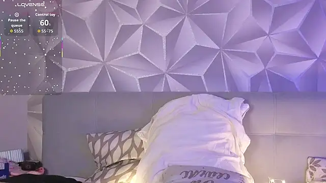 -HornyAngel- online show from 10-13-25, 09:33