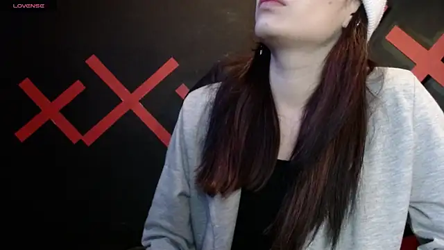 Snapshot of _yuyi chatting on 03-09-25, 11:14  yuyi online show from 03-09-25, 11:14