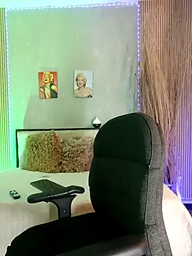 nahiarapalmer19 online show from 02-07-26, 12:18