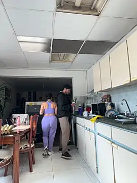 Afroditapoloo online show from 04-28-26, 04:22