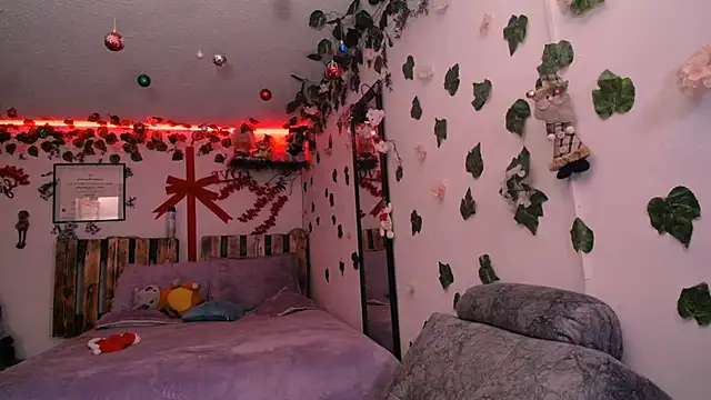 Afroditapoloo online show from 12-14-24, 04:08