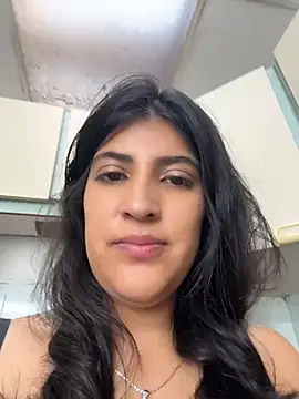 Afroditapoloo online show from 05-18-26, 02:44