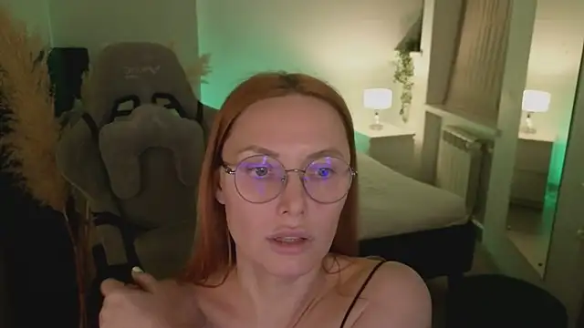 Snapshot of Love_Call chatting on 02-22-25, 11:46 Love Call online show from 02-22-25, 11:46