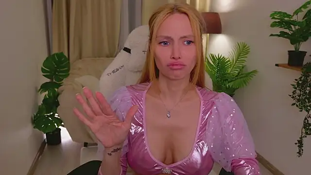 Snapshot of Love_Call chatting on 07-10-26, 02:22 Love Call online show from 07-10-26, 02:22