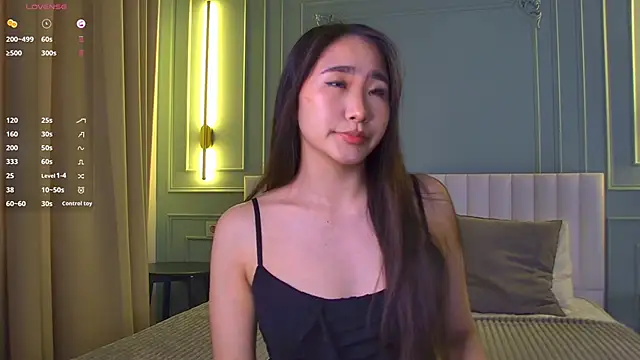 RizeShiro online show from 04-19-26, 05:41