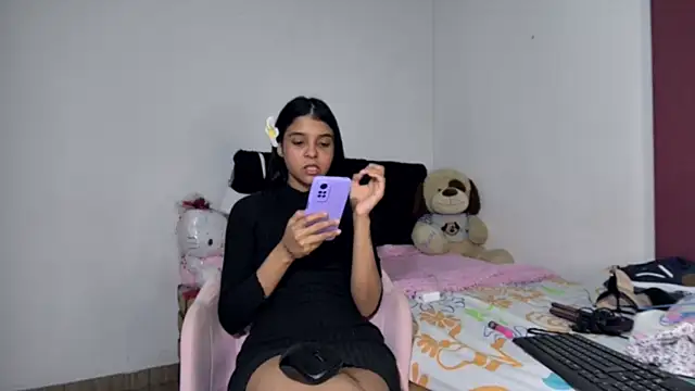 Snapshot of Michi_sexy chatting on 07-16-26, 02:25 Michi sexy online show from 07-16-26, 02:25
