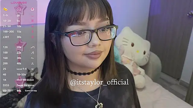 Snapshot of missy_taylor_ chatting on 07-17-26, 11:02 missy taylor online show from 07-17-26, 11:02
