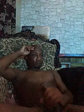 Snapshot of TheeRealShow chatting on 12-10-24, 02:27 TheeRealShow online show from 12-10-24, 02:27