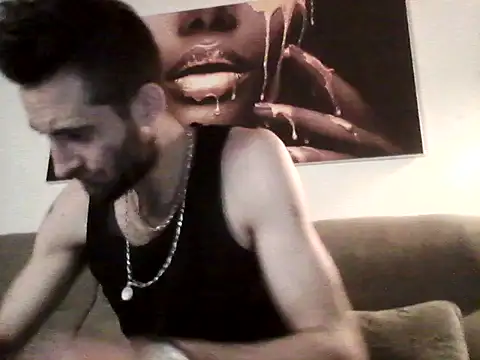 Bigkisslove online show from 02-11-26, 01:27