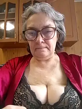 IrinaSweet54 online show from 06-17-26, 09:19