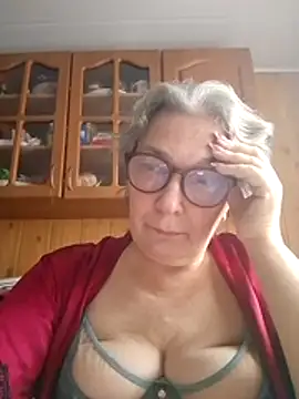 IrinaSweet54 online show from 11-18-25, 08:50