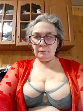 IrinaSweet54 online show from 05-13-26, 07:15