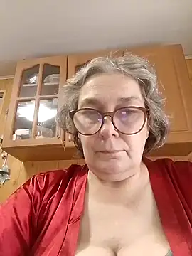IrinaSweet54 online show from 05-15-26, 07:28
