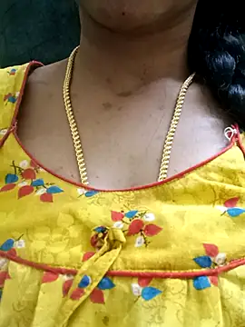 Snapshot of Ambika01 chatting on 09-16-25, 01:23 Ambika01 online show from 09-16-25, 01:23