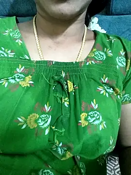 Snapshot of Ambika01 chatting on 04-01-26, 01:52 Ambika01 online show from 04-01-26, 01:52