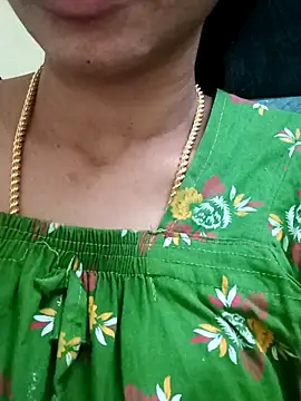 Snapshot of Ambika01 chatting on 02-09-26, 01:31 Ambika01 online show from 02-09-26, 01:31